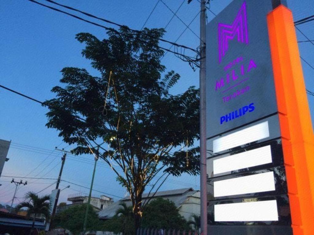 Hotel D' Calia Tarakan Buitenkant foto