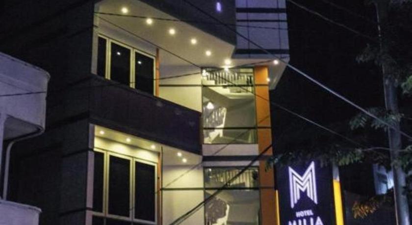 Hotel D' Calia Tarakan Buitenkant foto