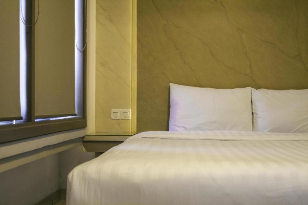 Hotel D' Calia Tarakan Buitenkant foto