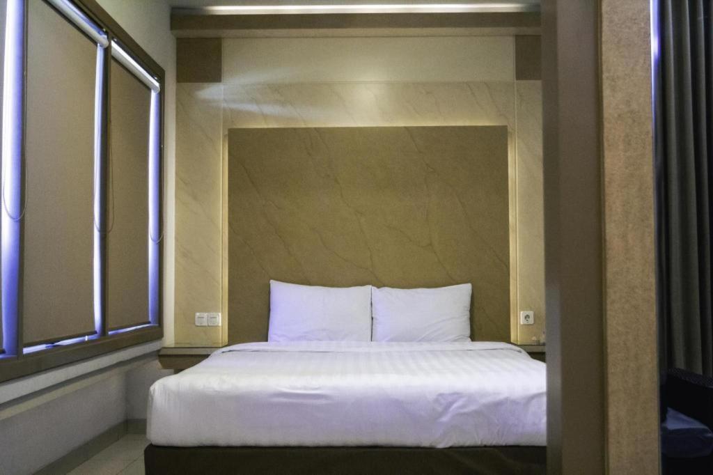 Hotel D' Calia Tarakan Buitenkant foto