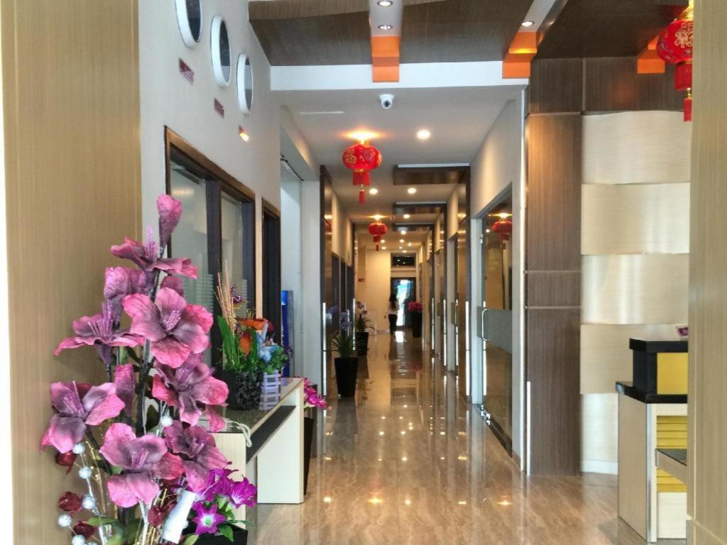 Hotel D' Calia Tarakan Buitenkant foto