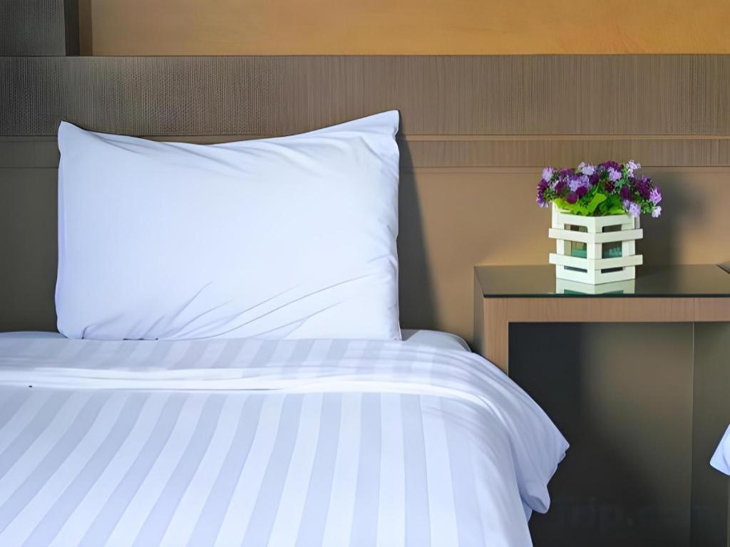 Hotel D' Calia Tarakan Buitenkant foto