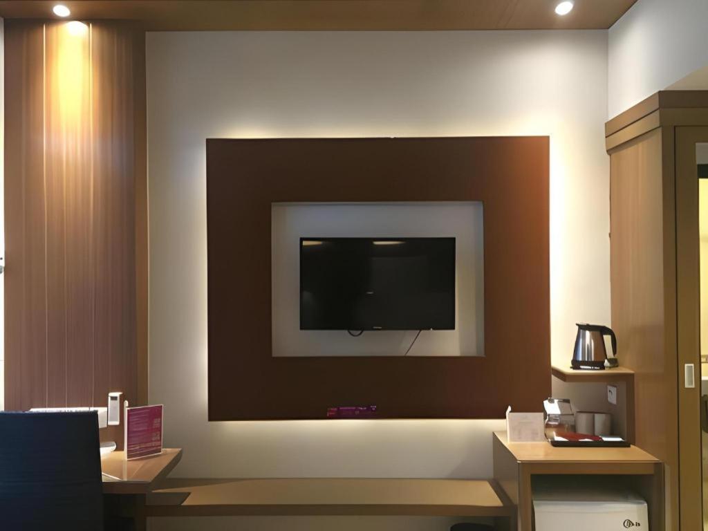 Hotel D' Calia Tarakan Buitenkant foto