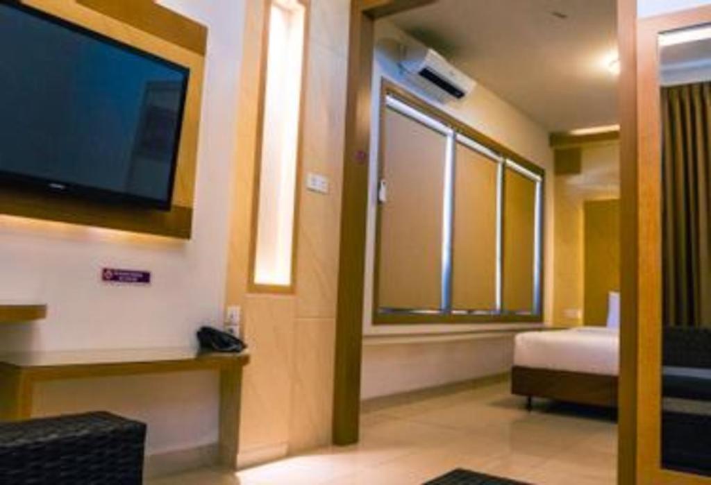Hotel D' Calia Tarakan Buitenkant foto